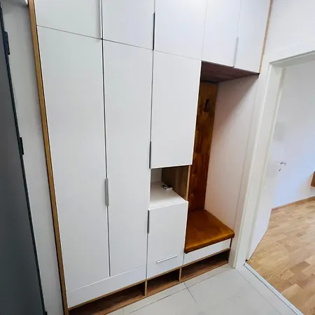 Gina 2-centar Apartmán